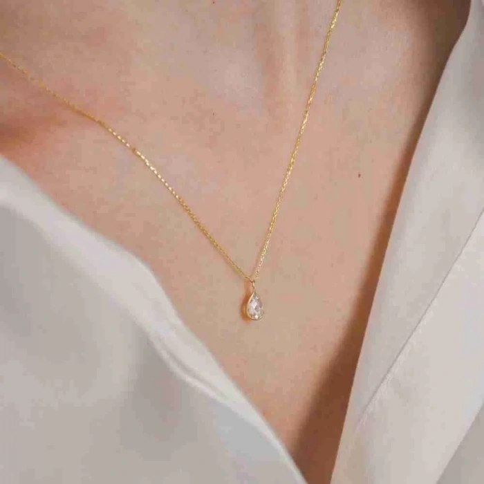 14 Ayar Altın Damla Taşlı Kolye