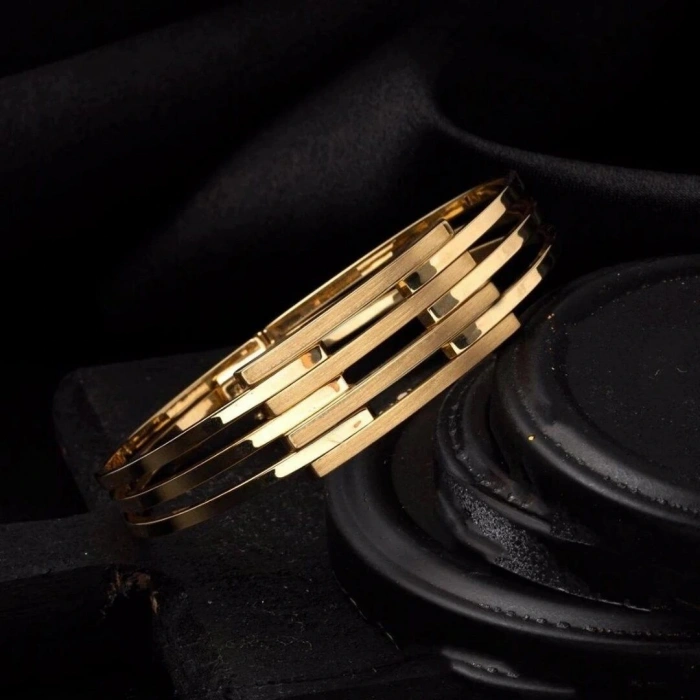 14 Ayar Altın Kaburga Kelepçe