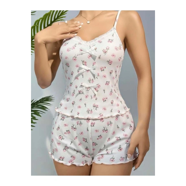 Pamuklu Beyaz Üstüne Çiçek Desen Fitilli Askılı Şortlu Pijama Takımı - SSSSSS3216-7100