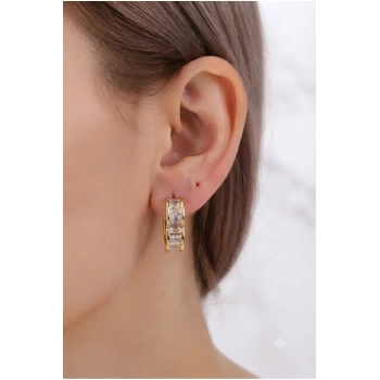 Çelik zirkon taşlı kalp figürlü küpe