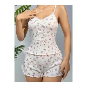Pamuklu Beyaz Üstüne Çiçek Desen Fitilli Askılı Şortlu Pijama Takımı - SSSSSS3216-7100