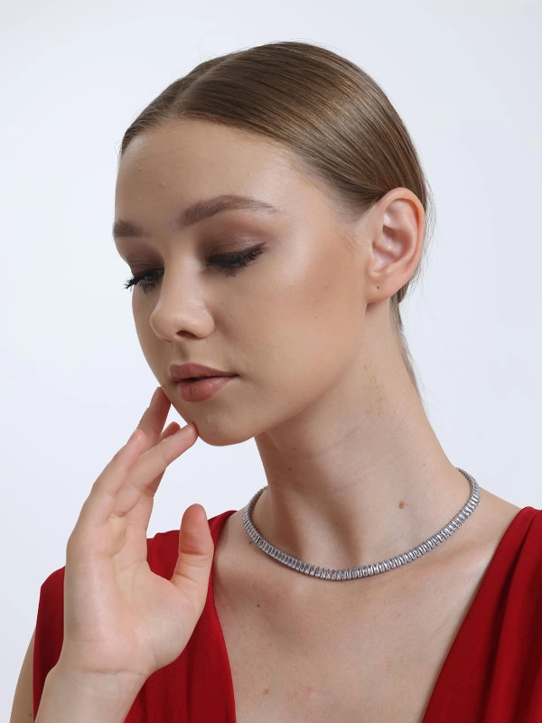 Regina Sıra Taşlı Kadın Çelik Kolye