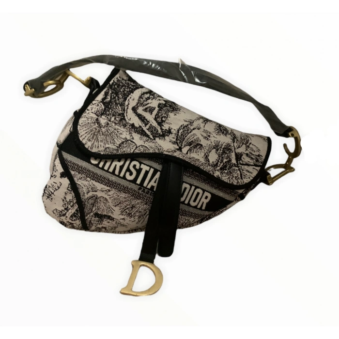 Christian Dior Tabanca Kol Çantası - Klasiğe Yazılı