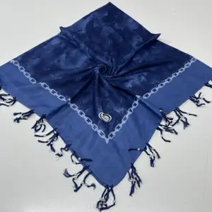 Huzurlu Püsküllü Boncuklu El İşi Yazma (pbs9518)