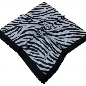 Sinem Dimi Pamuk Eşarp -(Siyah-Gri Serisi) -(FE542-06)