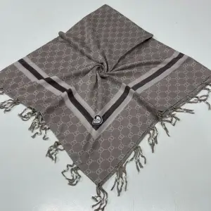 Huzurlu Püsküllü Boncuklu El İşi Yazma (pbs9901)