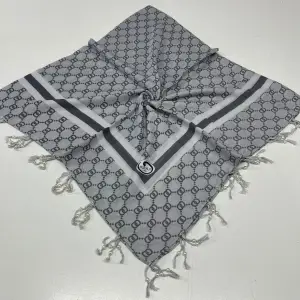 Huzurlu Püsküllü Boncuklu El İşi Yazma (pbs9905)