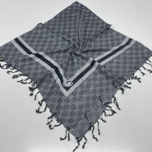 Huzurlu Püsküllü Boncuklu El İşi Yazma (pbs9907)