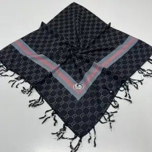 Huzurlu Püsküllü Boncuklu El İşi Yazma (pbs9914)