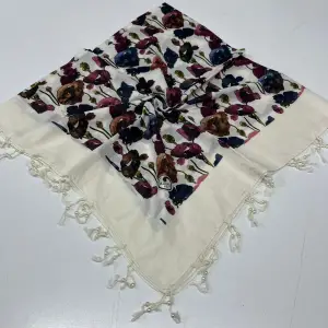 Huzurlu Püsküllü Boncuklu El İşi Yazma (pbs9711)