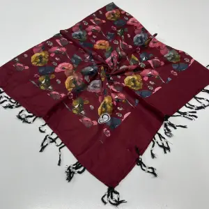 Huzurlu Püsküllü Boncuklu El İşi Yazma (pbs9715)