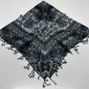 Huzurlu Püsküllü Boncuklu El İşi Yazma (pbs9613)