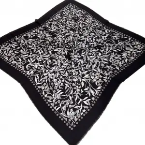 Huzurlu Flamlı Koton Eşarp (FE533-18)