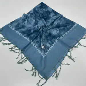 Huzurlu Püsküllü Boncuklu El İşi Yazma (pbs9509)