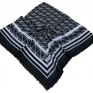 Sinem Dimi Pamuk Eşarp -(Siyah-Gri Serisi) -(FE542-10)