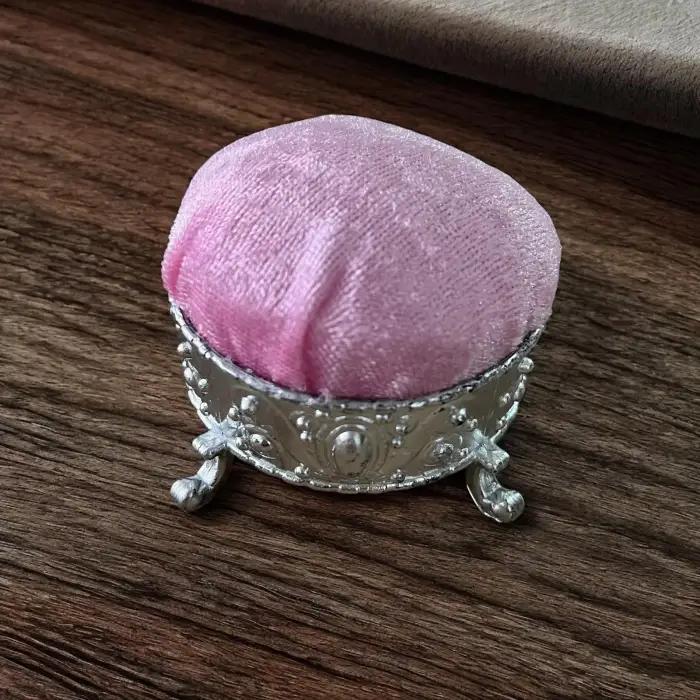 Puf İğnelik Kadife 1 Adet (İGN01-05)