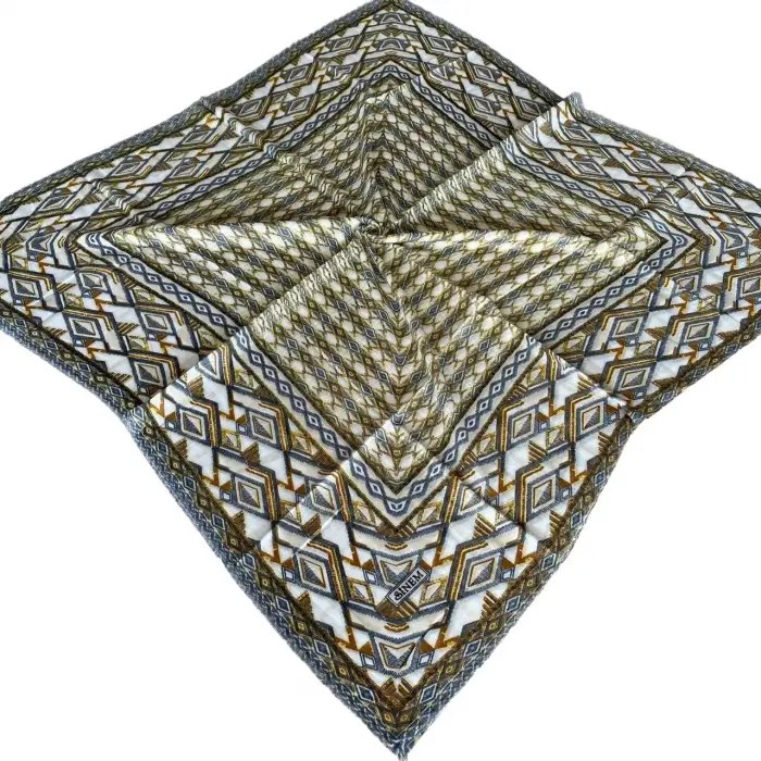 Sinem Sökme Koton eşarp (FE477-09)