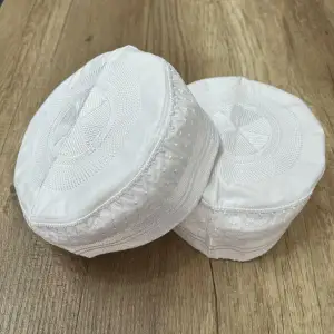 Beyaz Kalıp İşlemeli Takke 10 adet (takke05)