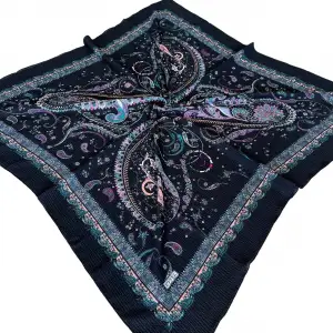 Eyfel Desenli Mio Cazz Eşarp (FE491-01)