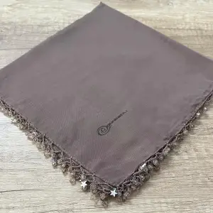 Günbatılı Yıldızlı Boncuklu El İşi Oyalı Yazma (ic85-09)