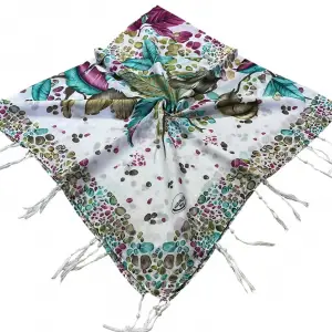 İncili Püsküllü El İşi Oyalı Yazma (spk99-24)