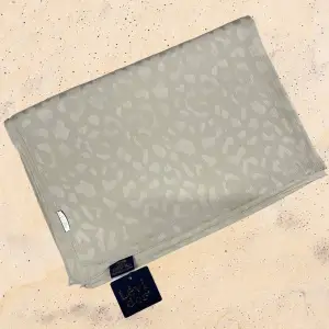 Levidor Jakarlı Capri Şal (jkr9821)