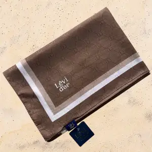 Levidor Şerit Kenarlı Monogram Şal (Mng9912)