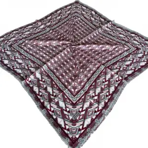 Sinem Sökme Koton eşarp (FE477-03)