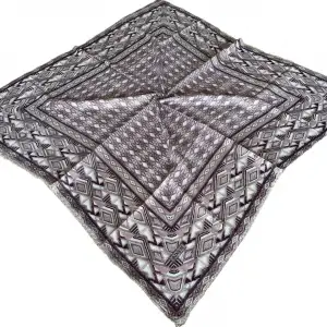 Sinem Sökme Koton eşarp (FE477-08)