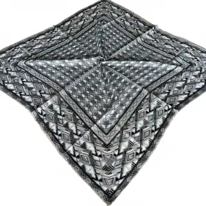 Sinem Sökme Koton eşarp (FE477-10)