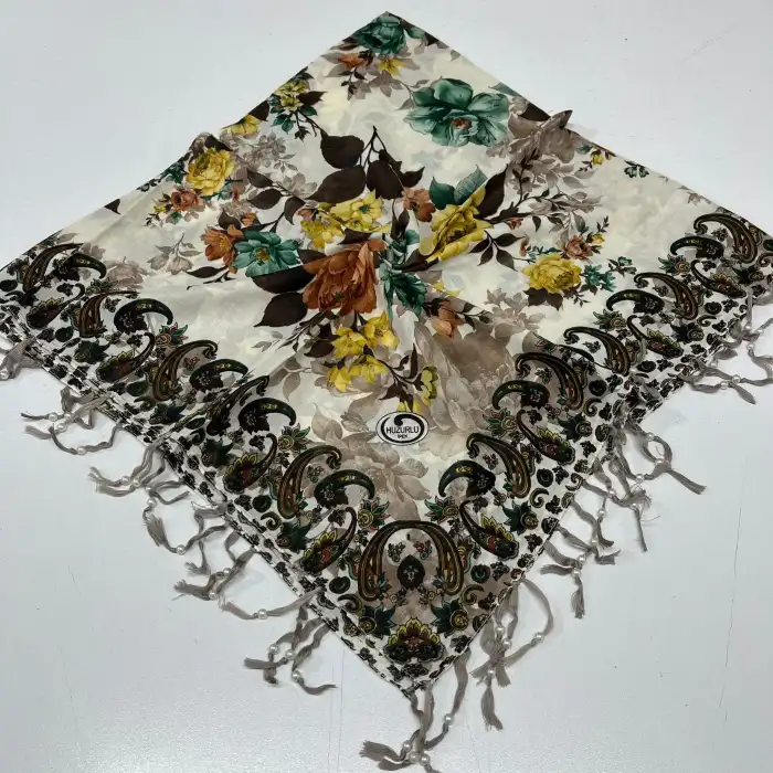 Huzurlu Püsküllü Boncuklu El İşi Yazma (pbs9409)