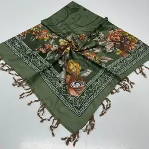 Huzurlu Püsküllü Boncuklu El İşi Yazma (pbs9811)