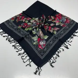 Huzurlu Püsküllü Boncuklu El İşi Yazma (pbs9816)