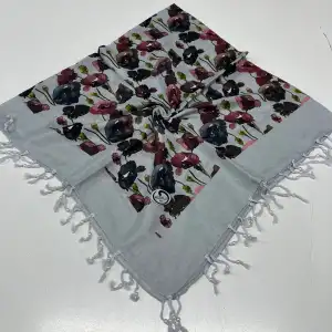 Huzurlu Püsküllü Boncuklu El İşi Yazma (pbs9707)