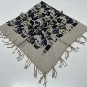 Huzurlu Püsküllü Boncuklu El İşi Yazma (pbs9708)