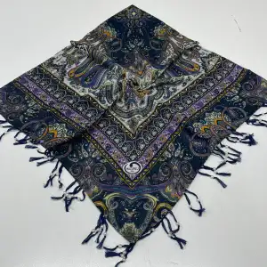 Huzurlu Püsküllü Boncuklu El İşi Yazma (pbs9601)