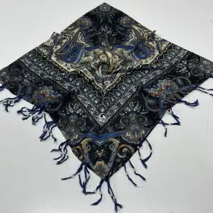 Huzurlu Püsküllü Boncuklu El İşi Yazma (pbs9609)