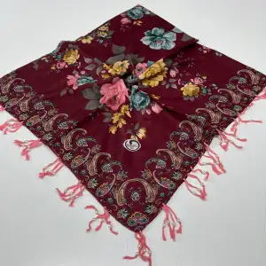 Huzurlu Püsküllü Boncuklu El İşi Yazma (pbs9412)