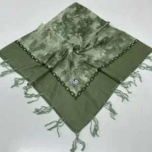 Huzurlu Püsküllü Boncuklu El İşi Yazma (pbs9503)