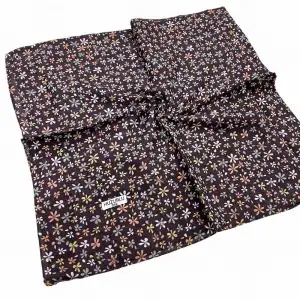 Huzurlu İpek Desenli Dikişli Yazma - (hd01-07)