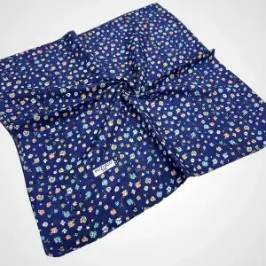 Huzurlu İpek Desenli Dikişli Yazma - (hd02-12)