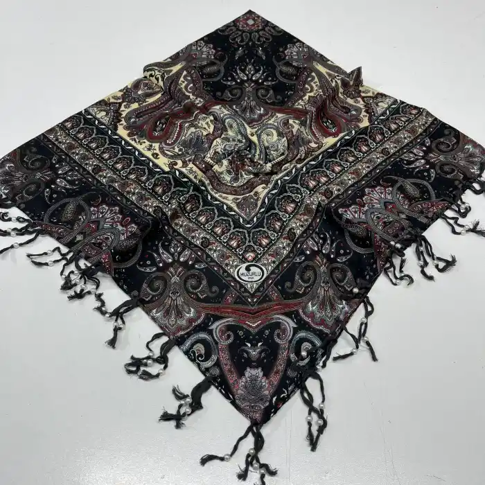 Huzurlu Püsküllü Boncuklu El İşi Yazma (pbs9617)