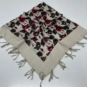 Huzurlu Püsküllü Boncuklu El İşi Yazma (pbs9706)