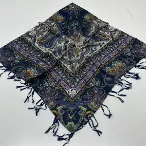 Huzurlu Püsküllü Boncuklu El İşi Yazma (pbs9601)