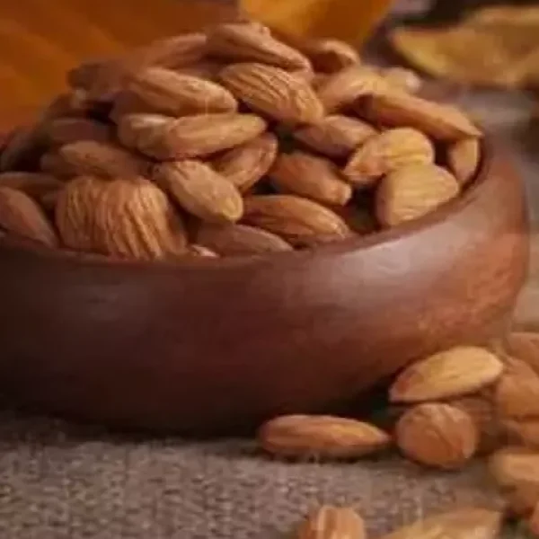 Badem Çiğ 1 Kg