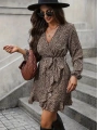 Kadın Uzun Kollu Kruvaze Yakalı Kuşaklı Desenli Kısa Modal Mini Elbise