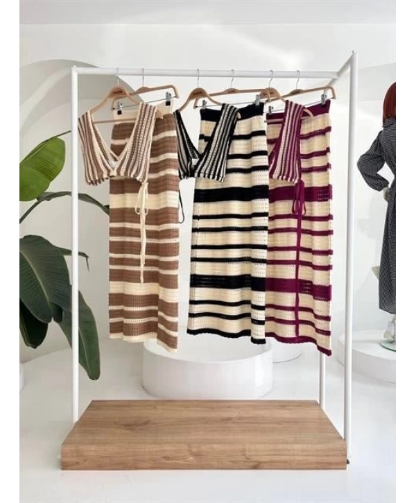 Çizgili Bikini Üst Ve Etek Triko Takım 10110