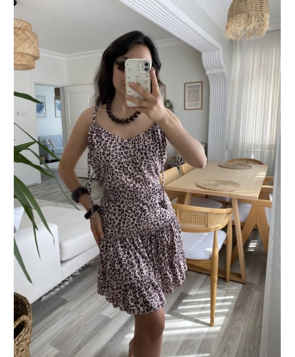 Kadın Askılı V Yaka Beli Pileli Leopar Desen Eteği Fırfırlı Süprem Elbise