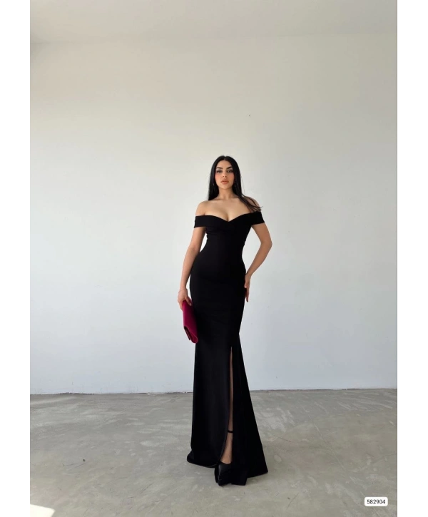 Kadın Dalgıç Kumaş Kayık Yaka Ve Dekolte Detaylı Elbise