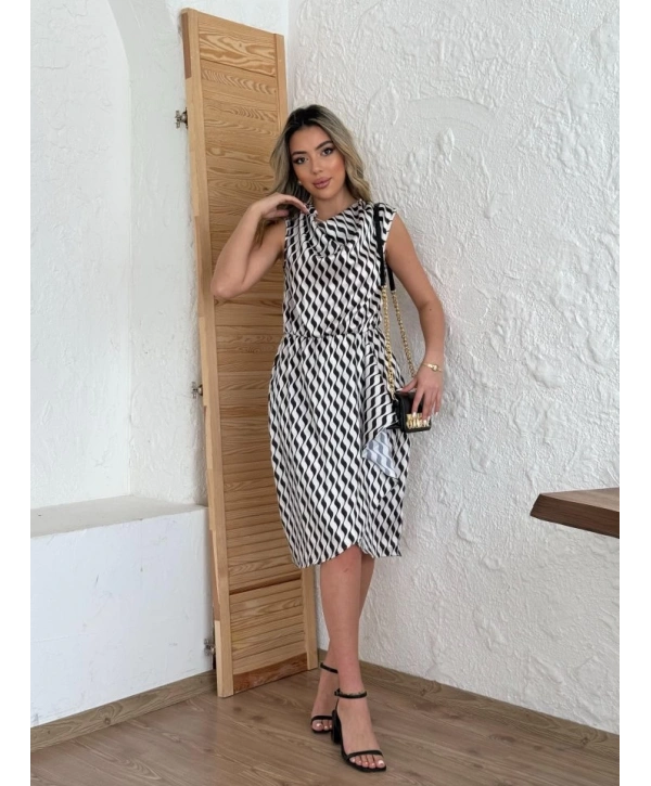 Kadın Degaje Yaka önden çapraz Detay Saten Midi Elbise